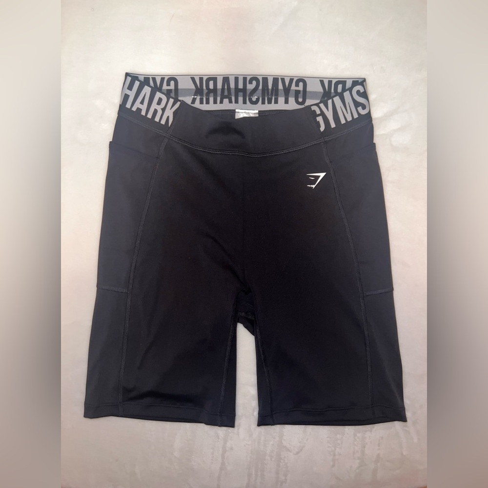Gymshark Black High-Waisted Pocket Biker Shorts | Size M | NWOT - Picture 1 of 8